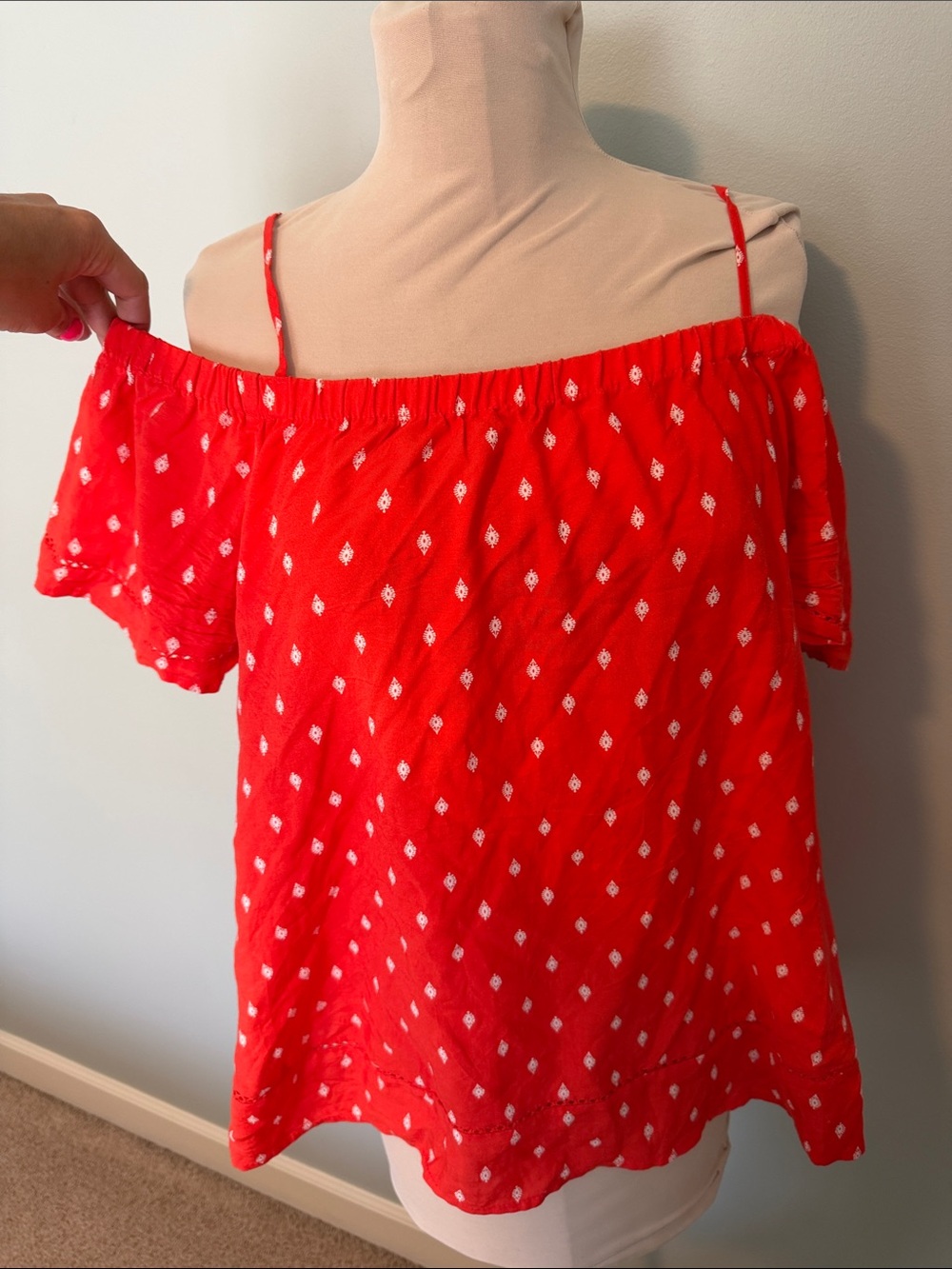 Old Navy Red Off-Shoulder Camisole with White Diamond Print